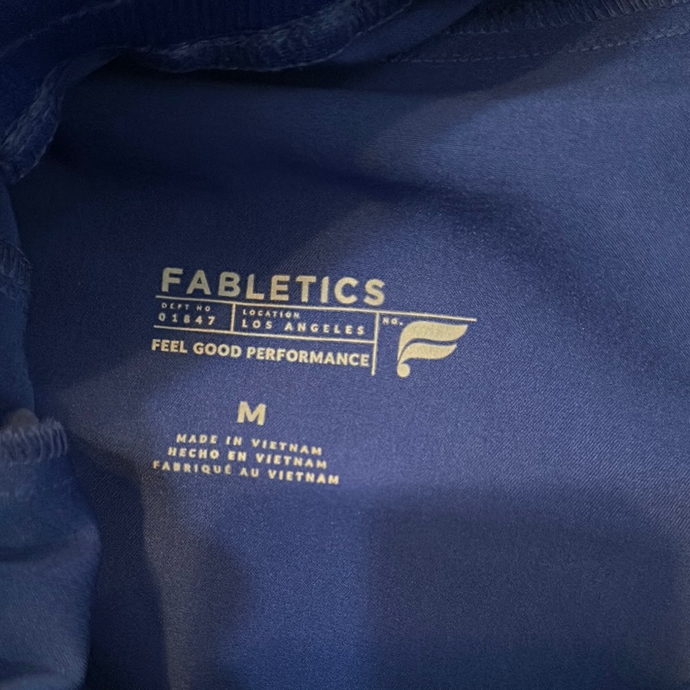 Fabletics Blue Performance Top - Picture 2 of 4
